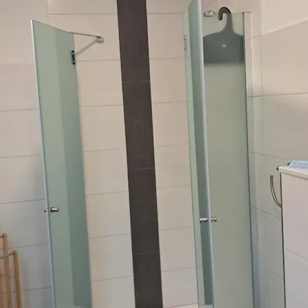 Ferienwohnung Am See Mit Kleinem Boot Und 3Er Kajak Und 2 Sup Storkow  Exterior photo